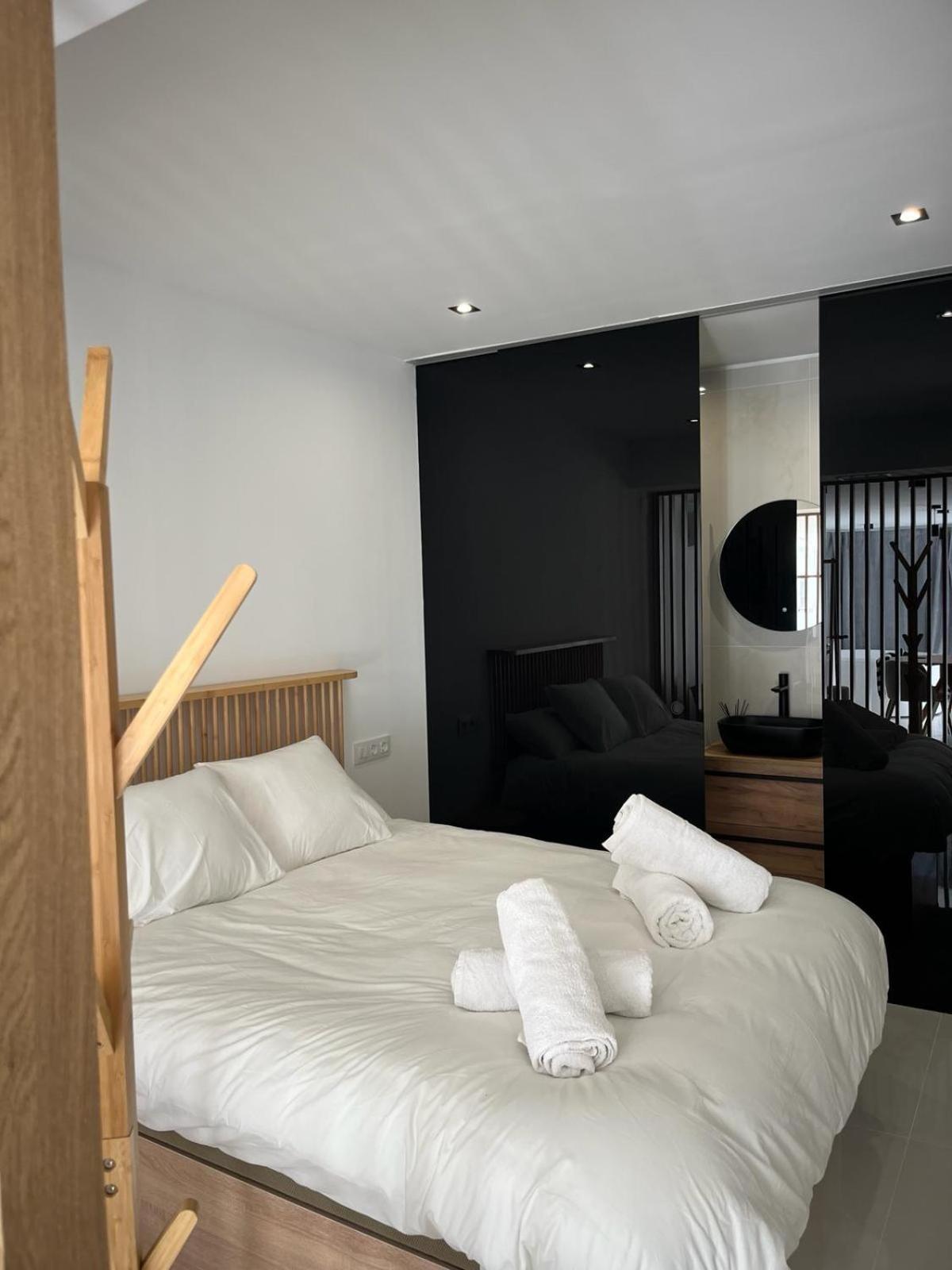 Suite Playamar Con Jacuzzi 托雷莫利诺斯 外观 照片