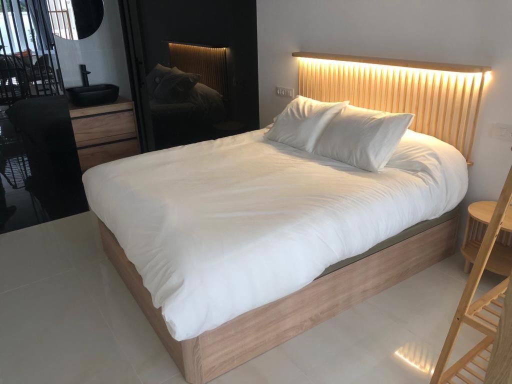 Suite Playamar Con Jacuzzi 托雷莫利诺斯 外观 照片