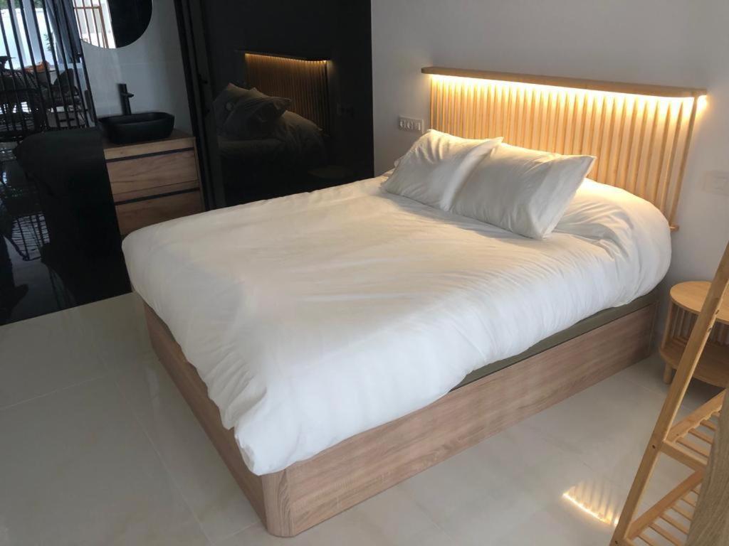 Suite Playamar Con Jacuzzi 托雷莫利诺斯 外观 照片
