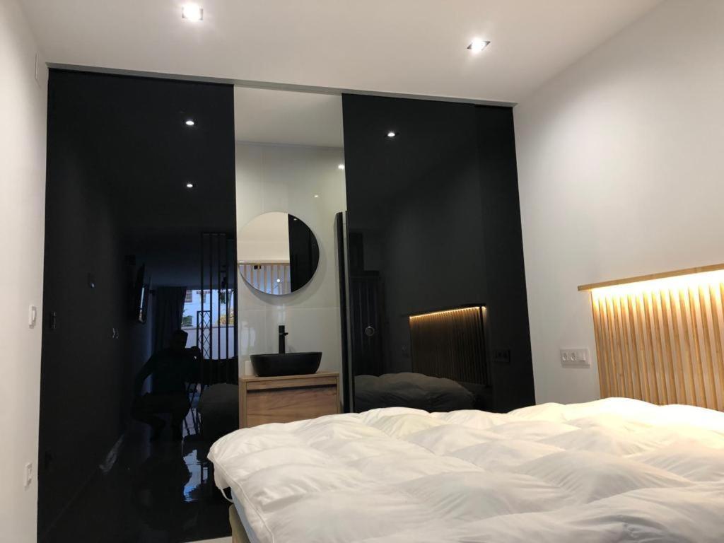 Suite Playamar Con Jacuzzi 托雷莫利诺斯 外观 照片