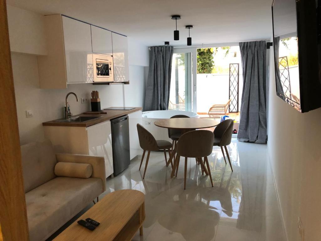 Suite Playamar Con Jacuzzi 托雷莫利诺斯 外观 照片